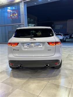 جاگوار F-Pace